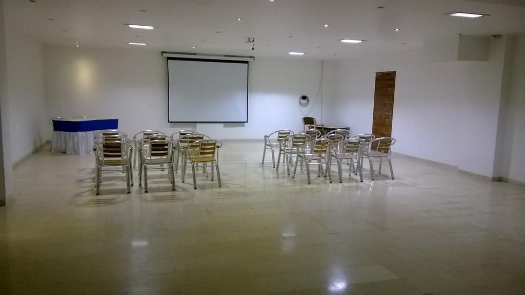 Sea Rock Inn Daman Dış mekan fotoğraf