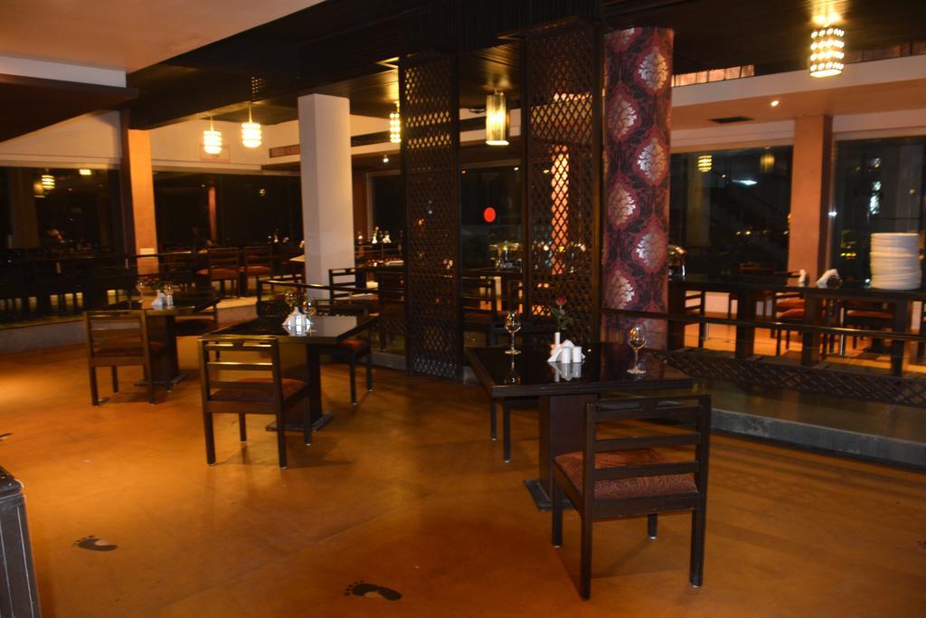 Sea Rock Inn Daman Dış mekan fotoğraf